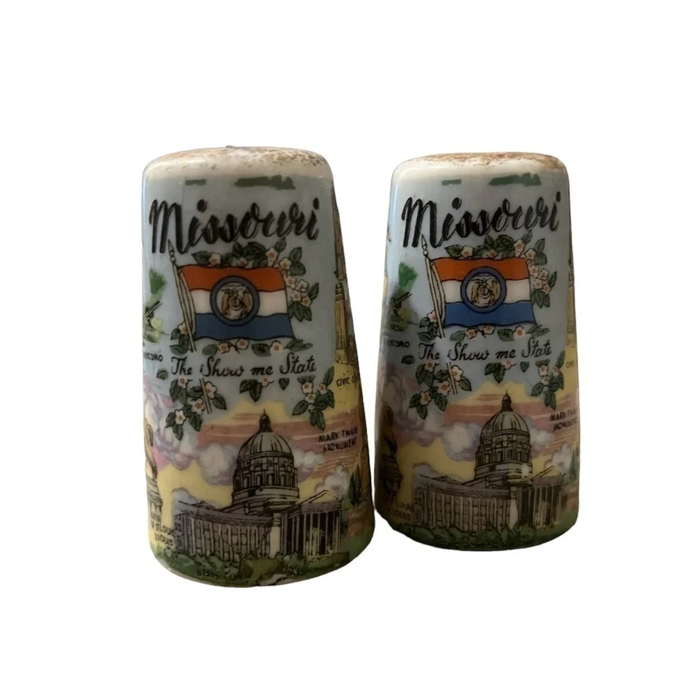 Vintage Missouri Landmark Salt and Pepper Shakers